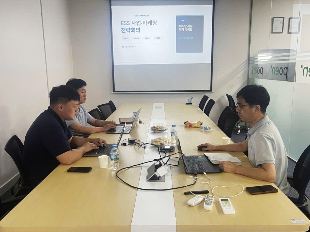 SMARTGEN × POEN tổ chức cuộc họp chiến lược kinh doanh và marketing nhằm mở rộng thị trường ESS tại Việt Nam